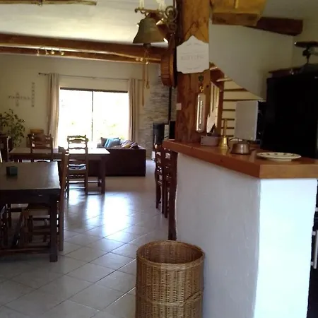 Domaine De Pimont Bed & Breakfast 3*